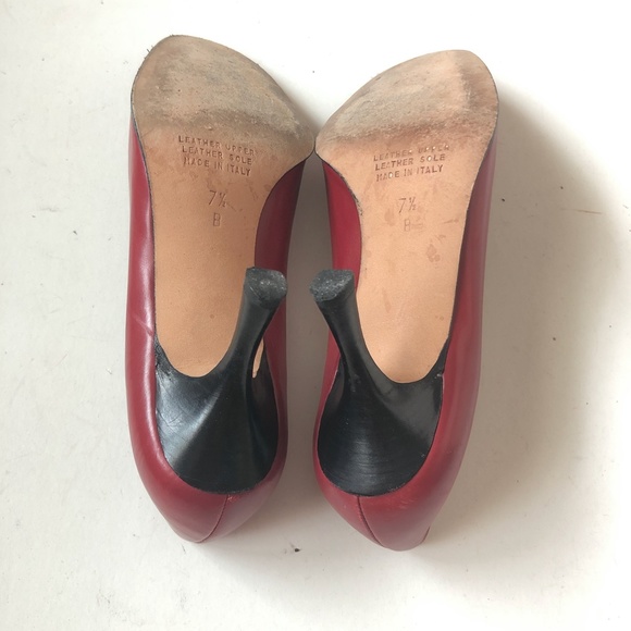 Italian Isaac Mizrahi Red Leather Heels - Picture 9 of 13